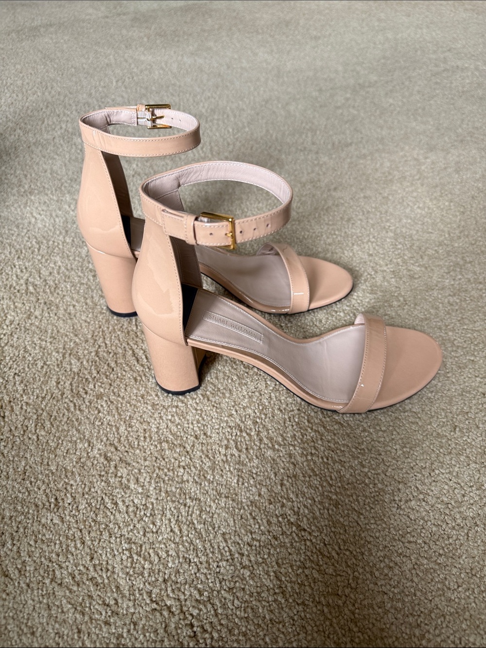 New size 9 Stuart Weitzman nudistcurve patent block heel sandal